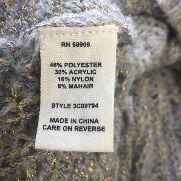 Chelsea & Violet Gray Gold Metallic Thread Sweater Women’s size Medium - Picture 8 of 8